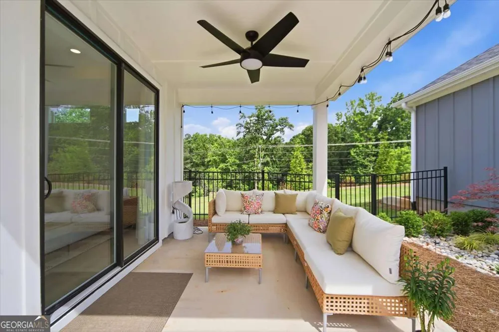 252 Persimmon DR Canton, GA 30115