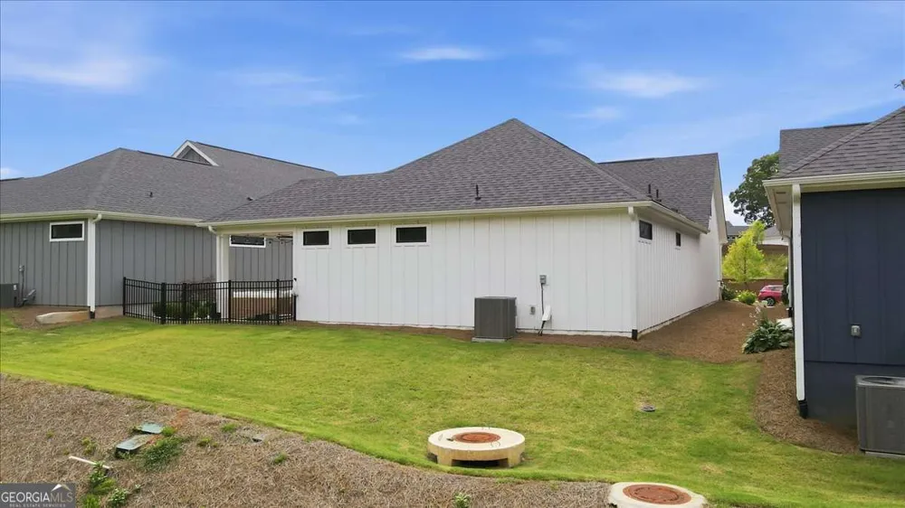 252 Persimmon DR Canton, GA 30115