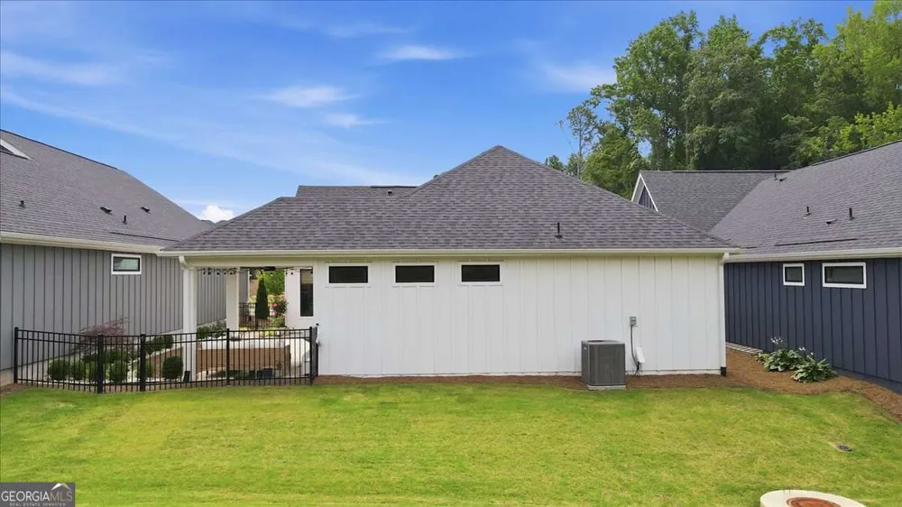 252 Persimmon DR Canton, GA 30115