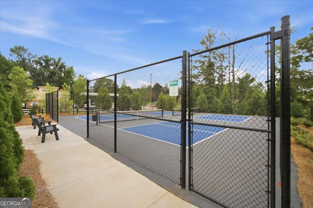 252 Persimmon DR Canton, GA 30115
