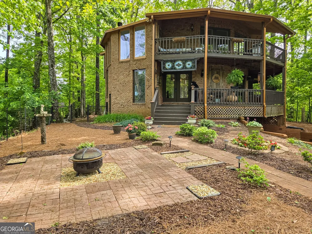 1900 Long Ridge RD Hiawassee, GA 30546