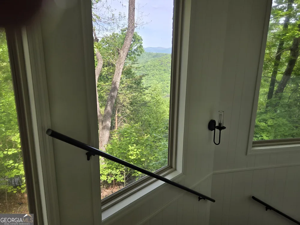 1900 Long Ridge RD Hiawassee, GA 30546
