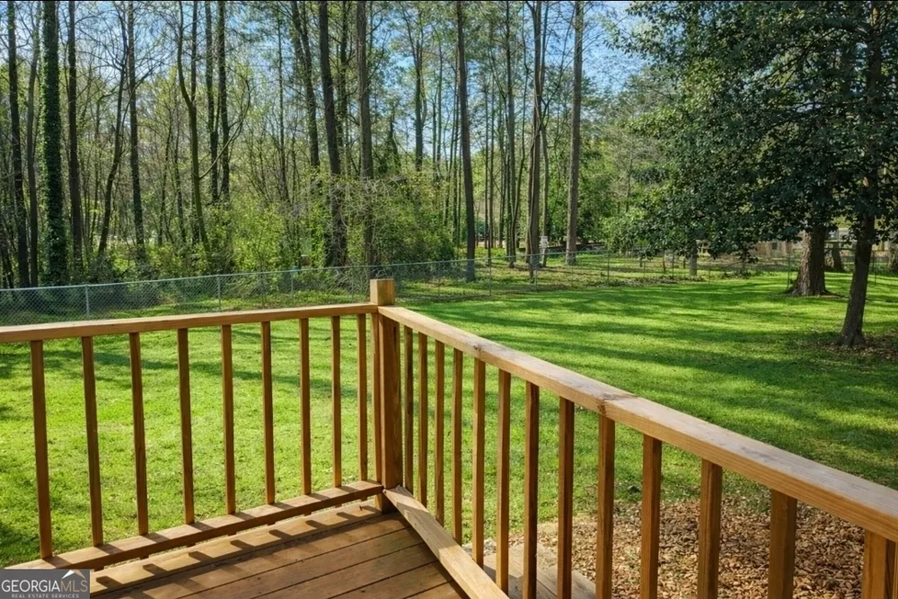 1551 Pine Glen CIR Decatur, GA 30035