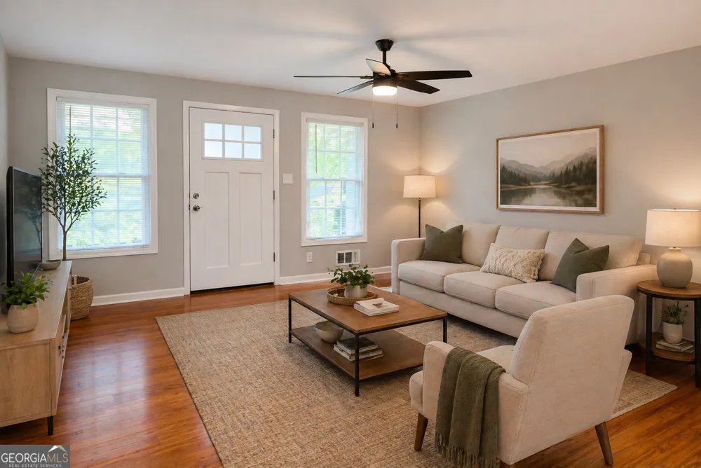 1551 Pine Glen CIR Decatur, GA 30035