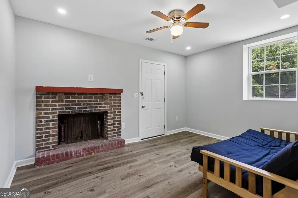 371 Pine Valley RD SW Mableton, GA 30126