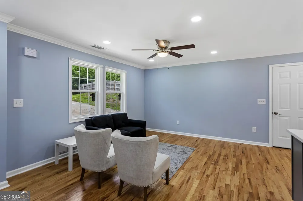 371 Pine Valley RD SW Mableton, GA 30126