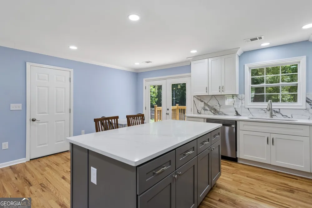 371 Pine Valley RD SW Mableton, GA 30126