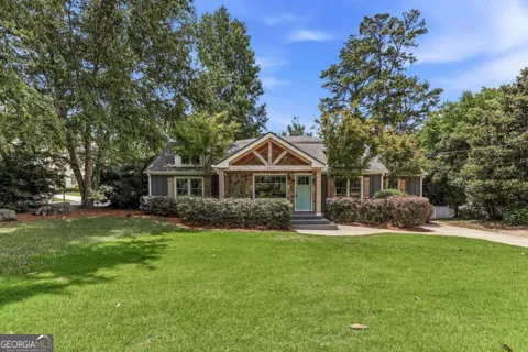 590 McWhorter DR