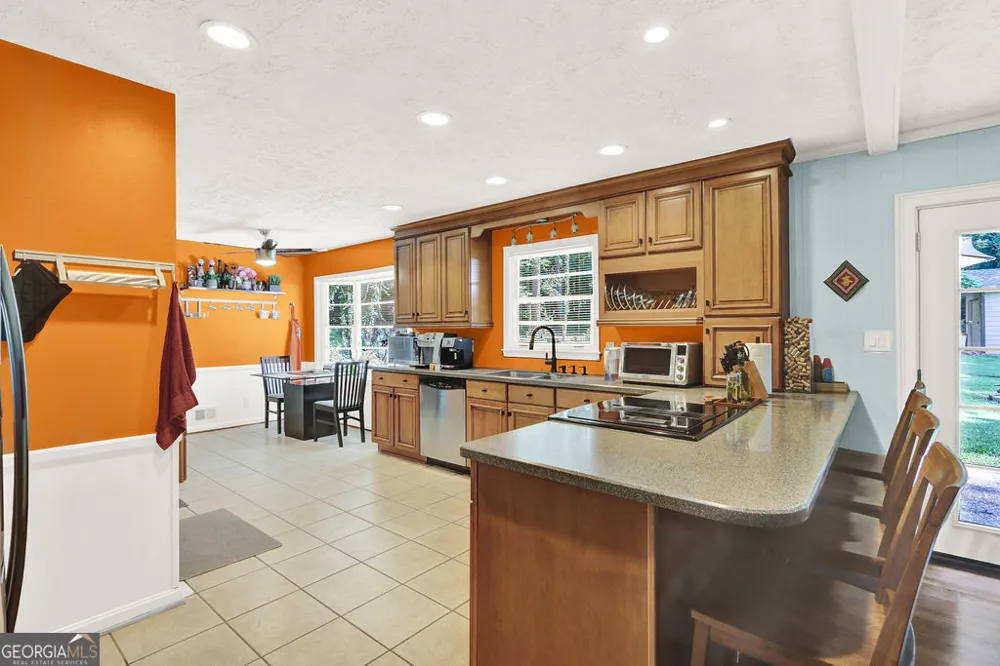 5428 Smoke Rise DR Stone Mountain, GA 30087