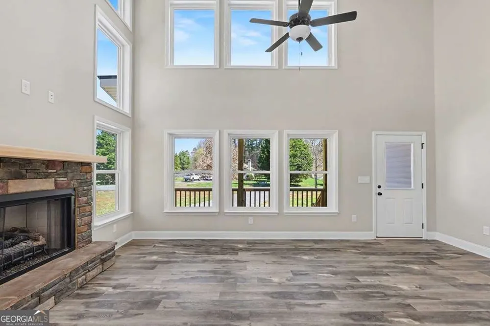 195 Rivers Edge DR Hayesville, NC 28904