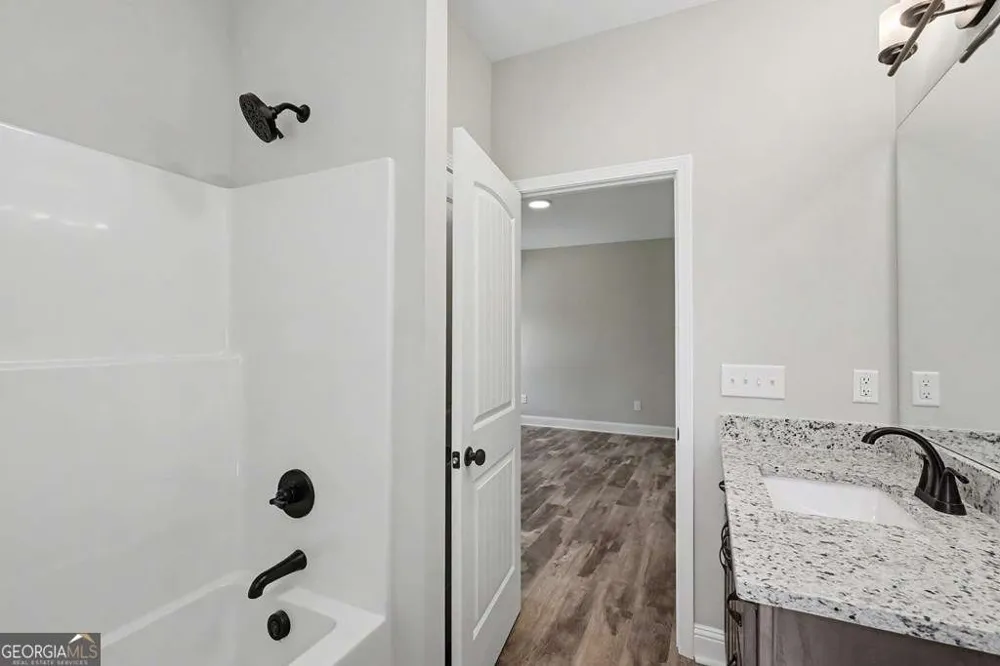 195 Rivers Edge DR Hayesville, NC 28904