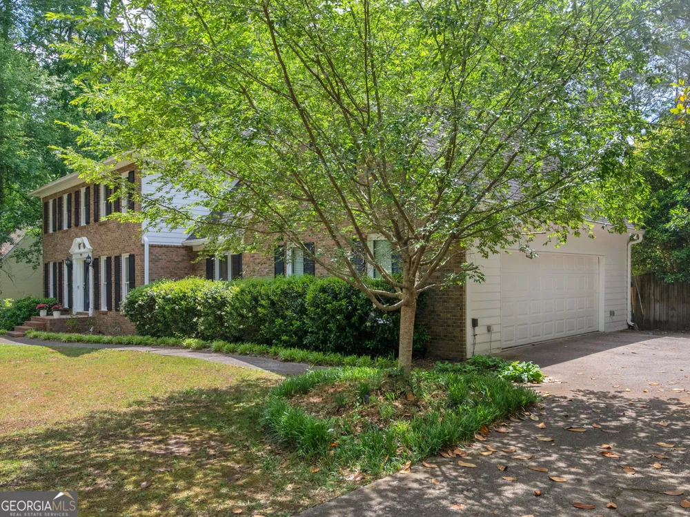 8601 N Shore DR Jonesboro, GA 30236