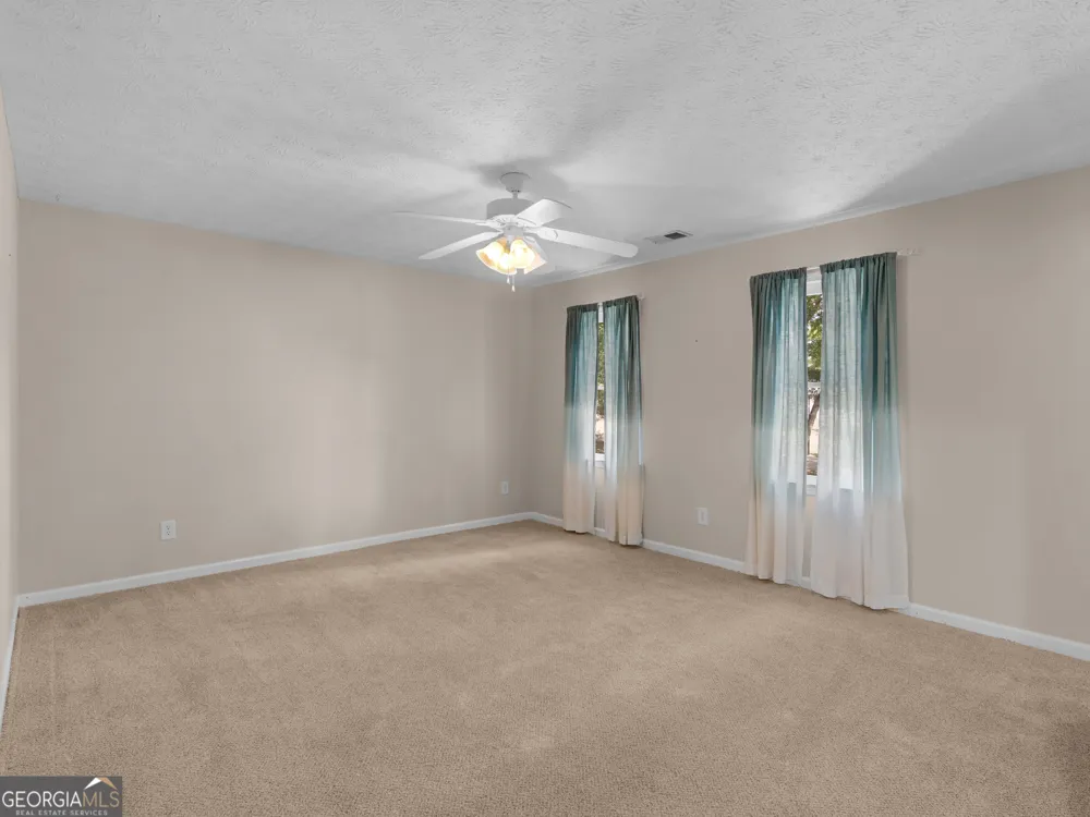 8601 N Shore DR Jonesboro, GA 30236