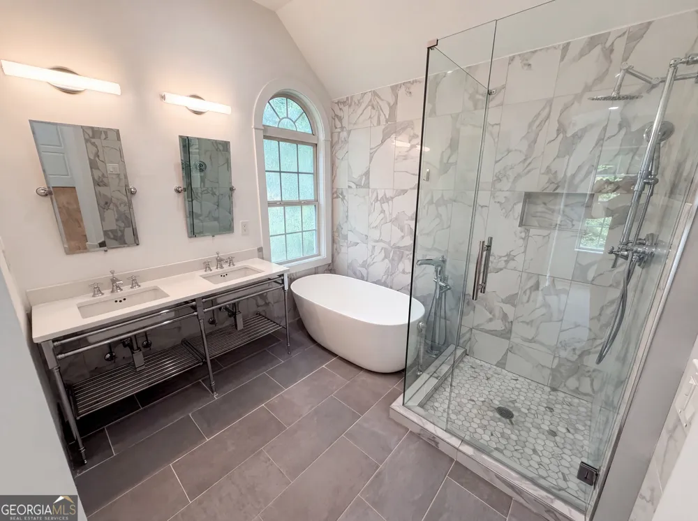 3548 Herren DR SW Smyrna, GA 30082