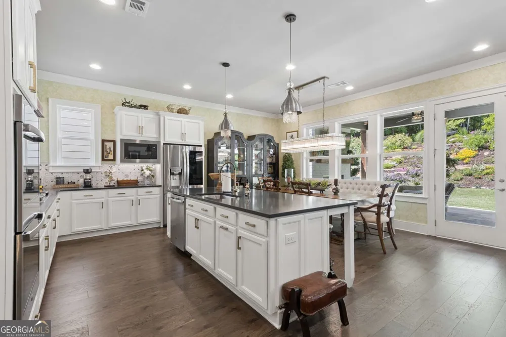 16165 Grand Litchfield DR Roswell, GA 30075