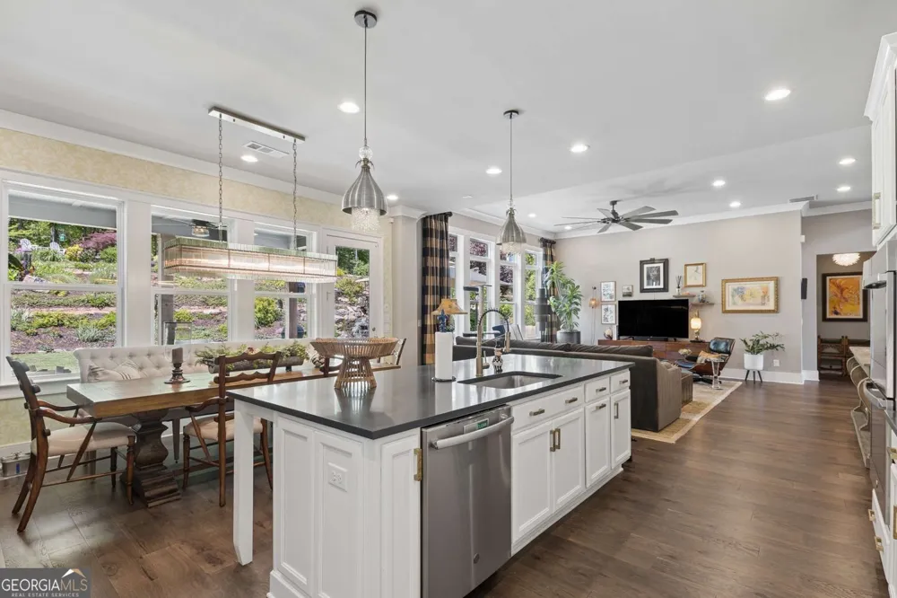16165 Grand Litchfield DR Roswell, GA 30075