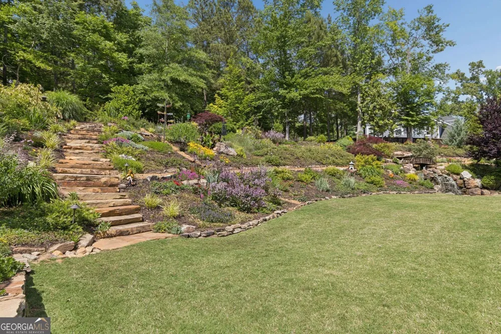 16165 Grand Litchfield DR Roswell, GA 30075