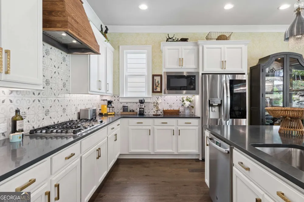 16165 Grand Litchfield DR Roswell, GA 30075