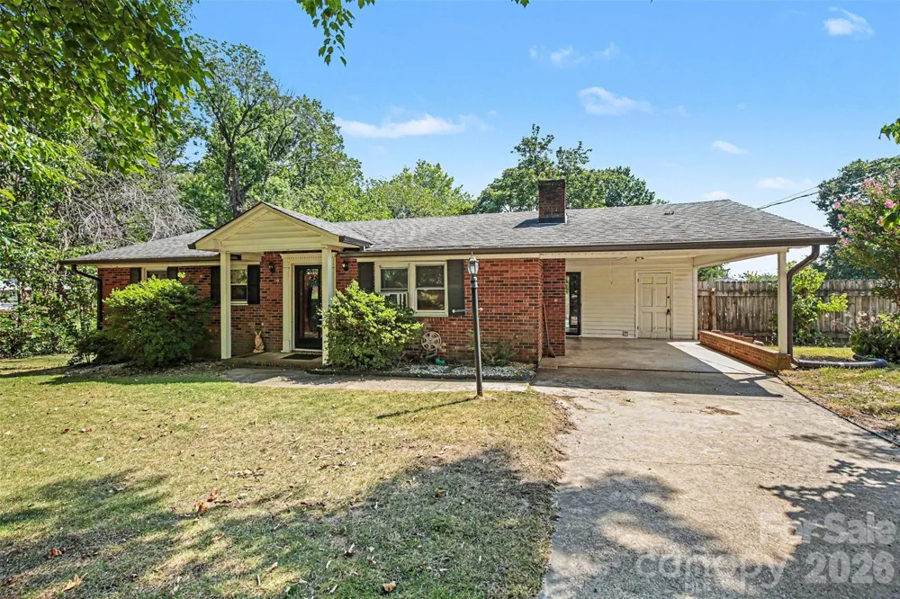 3932 Yokley Street Winston Salem, NC 27107