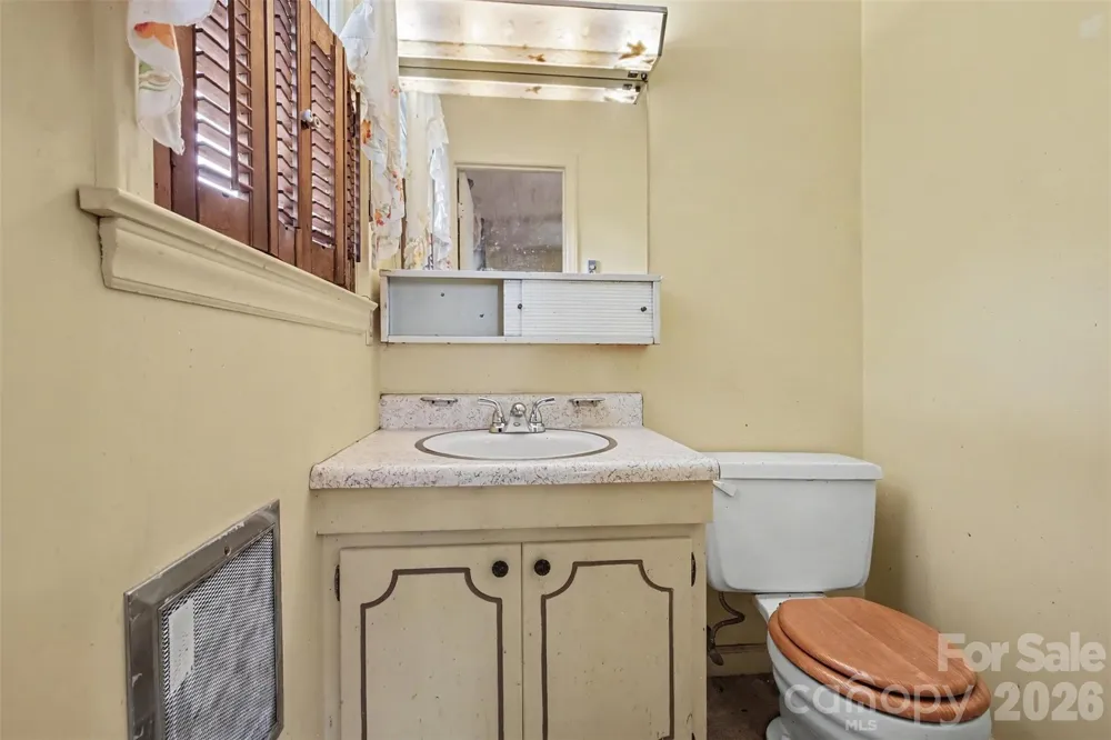 3932 Yokley Street Winston Salem, NC 27107