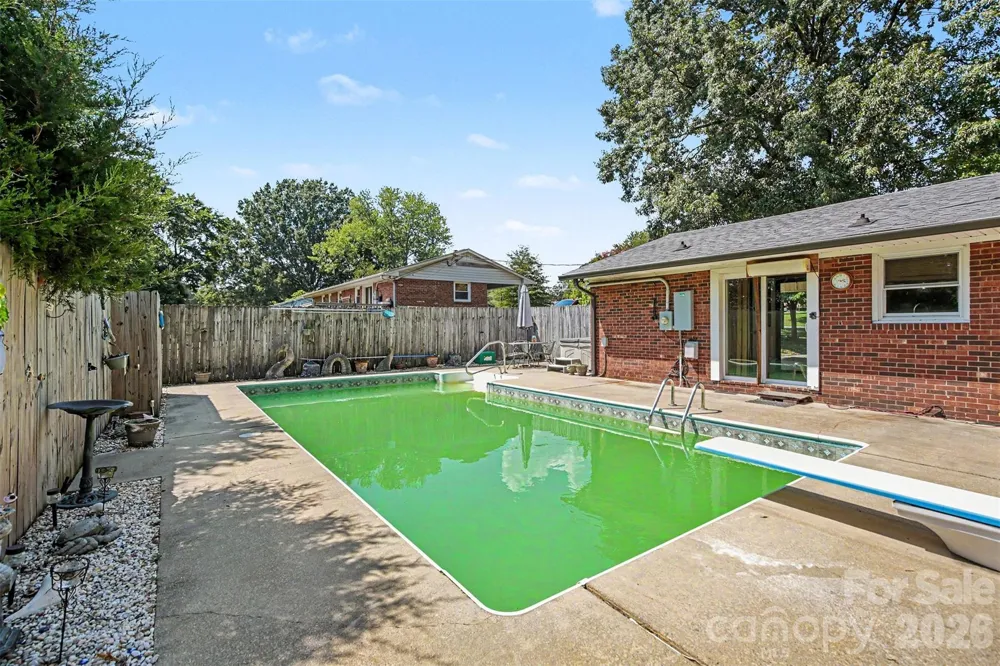 3932 Yokley Street Winston Salem, NC 27107