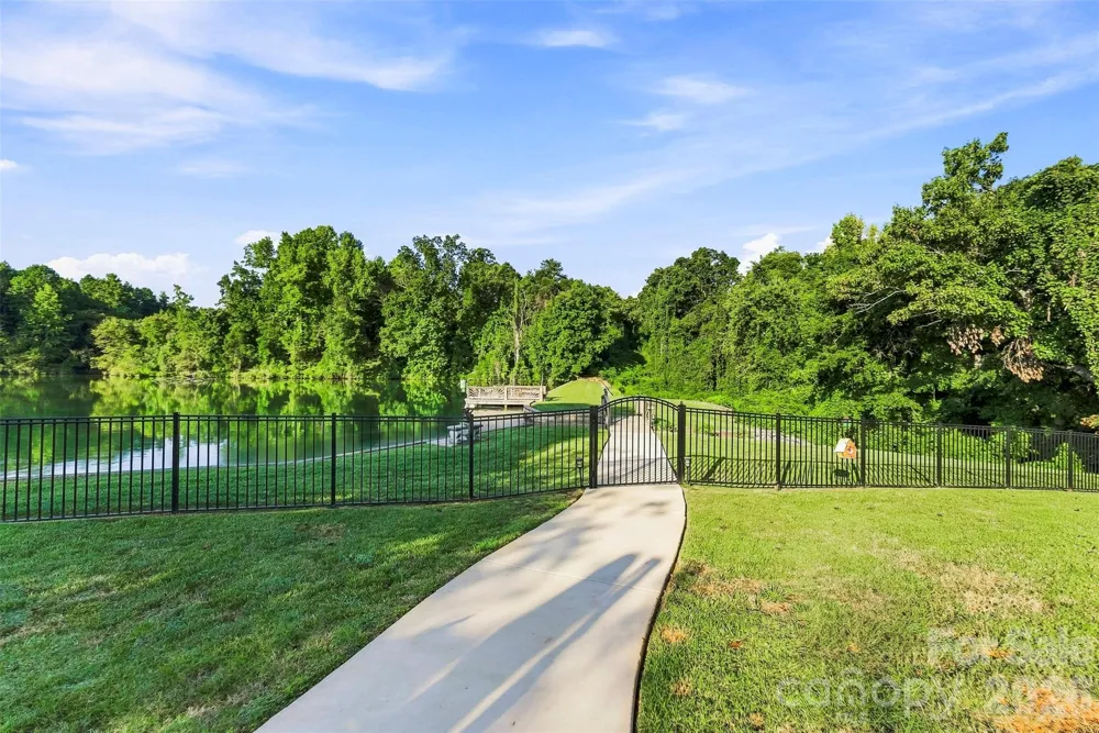 1277 White Pond Drive Gastonia, NC 28056