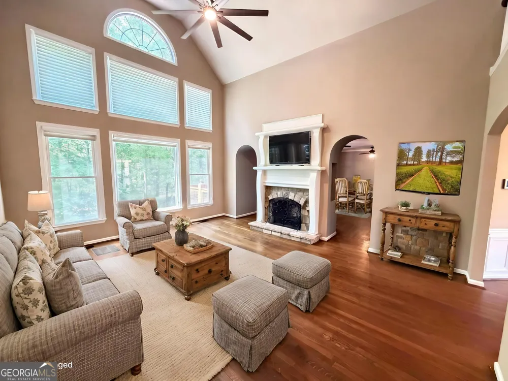 300 Ridgeview TRCE Canton, GA 30114