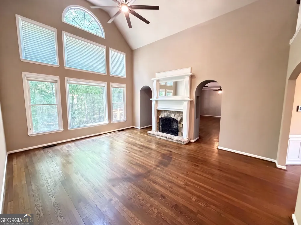 300 Ridgeview TRCE Canton, GA 30114