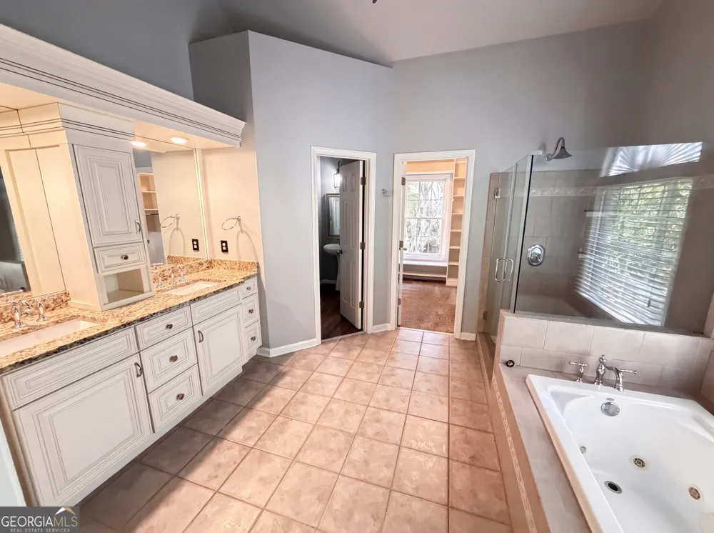 300 Ridgeview TRCE Canton, GA 30114