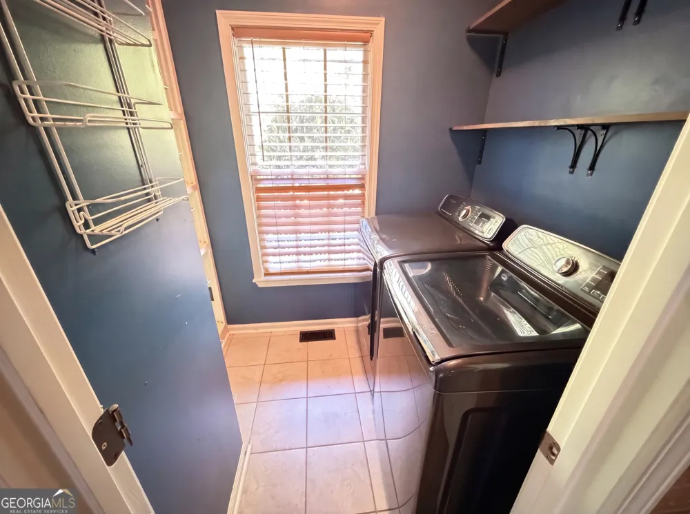 300 Ridgeview TRCE Canton, GA 30114