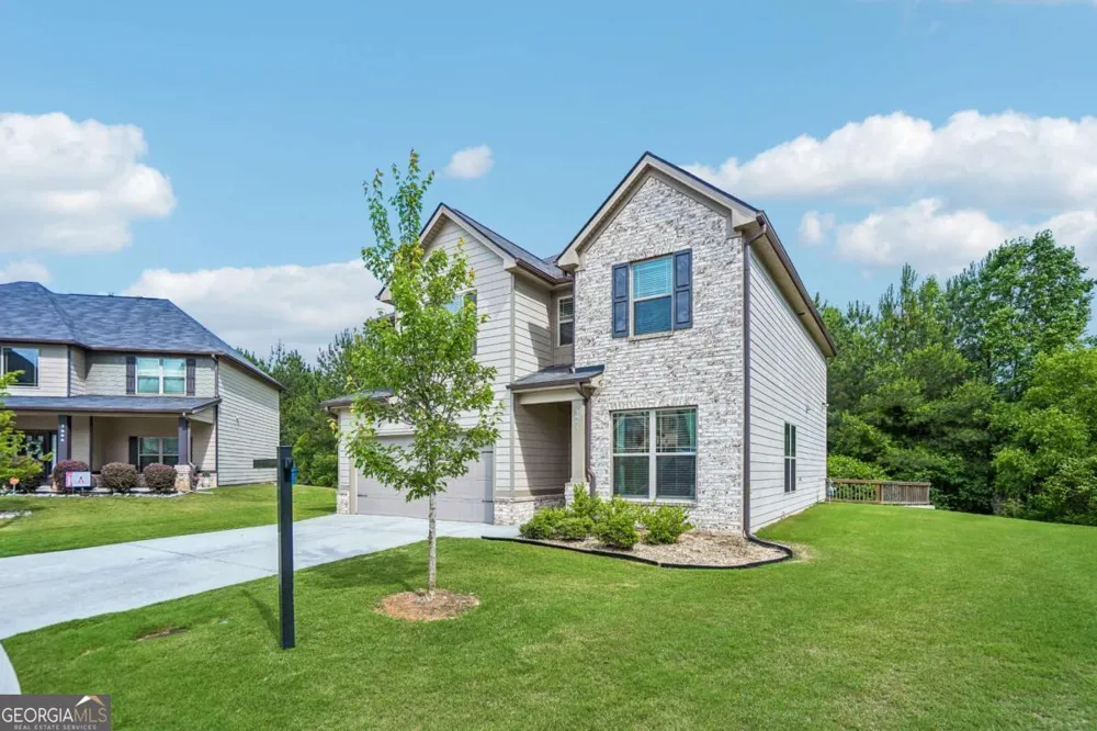 3883 Okefenokee RDG Loganville, GA 30052