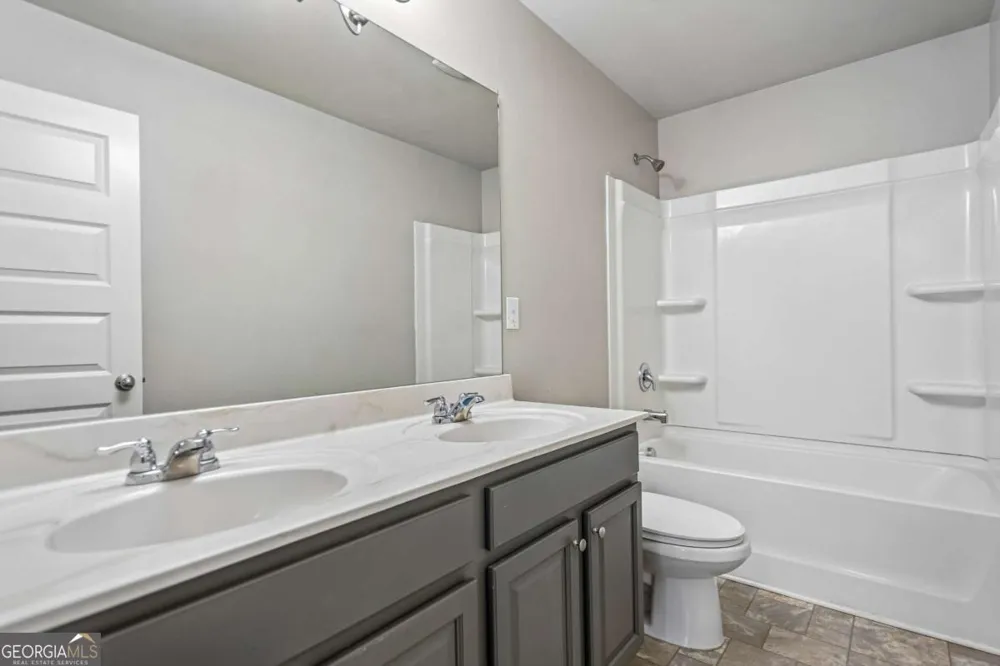 3883 Okefenokee RDG Loganville, GA 30052