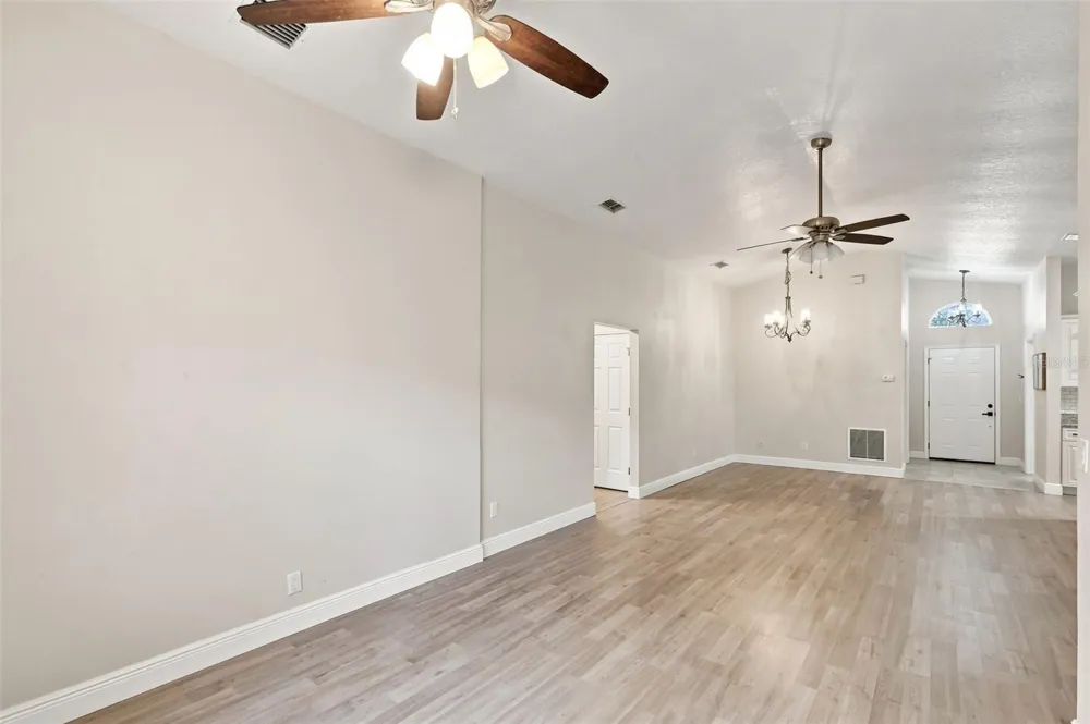 6462 ROYAL TERN STREET Orlando, FL 32810
