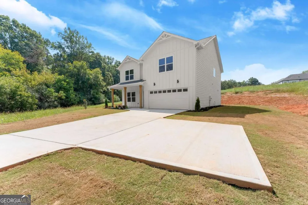 274 HARDMAN RD Clarkesville, GA 30523
