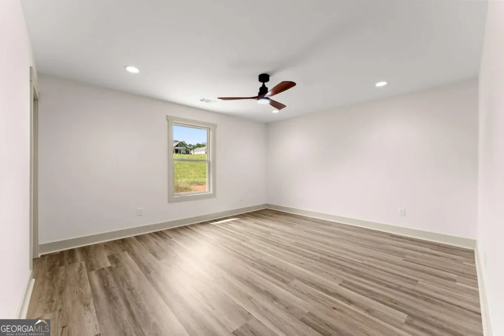274 HARDMAN RD Clarkesville, GA 30523