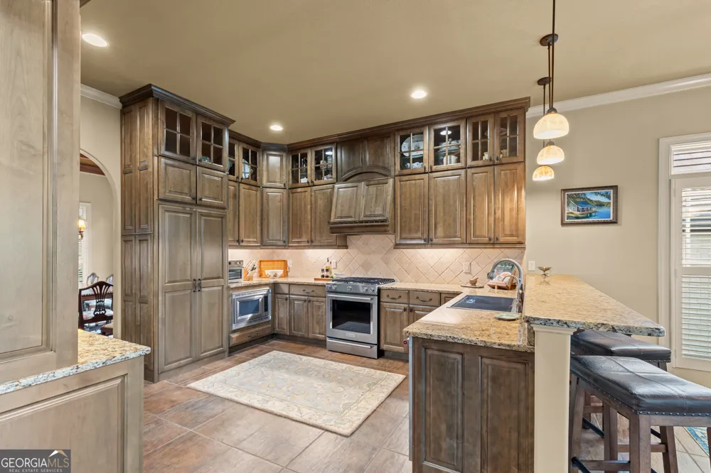 96 Fair View DR Clayton, GA 30525