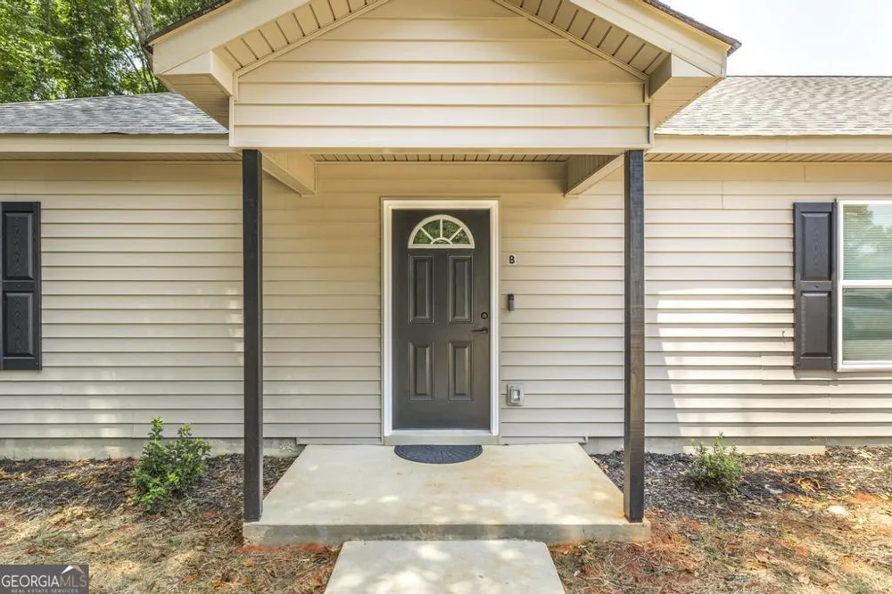 202B West ST Warner Robins, GA 31088