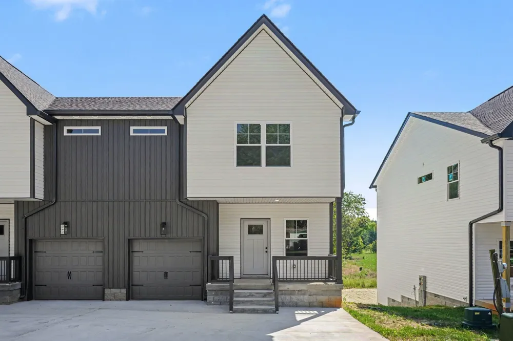 411B Cook Dr Clarksville, TN 37042
