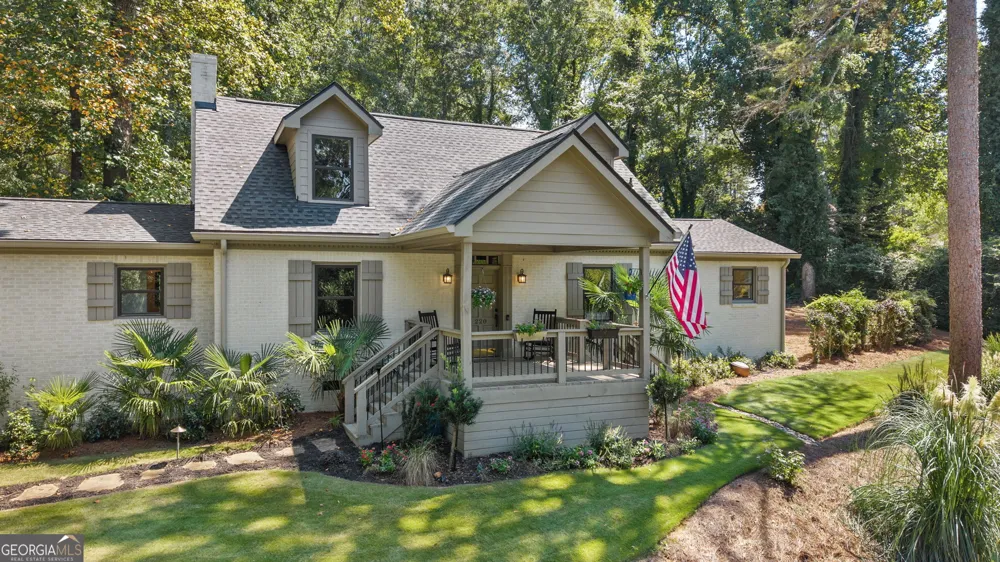 220 Plum Nelly RD Athens, GA 30606