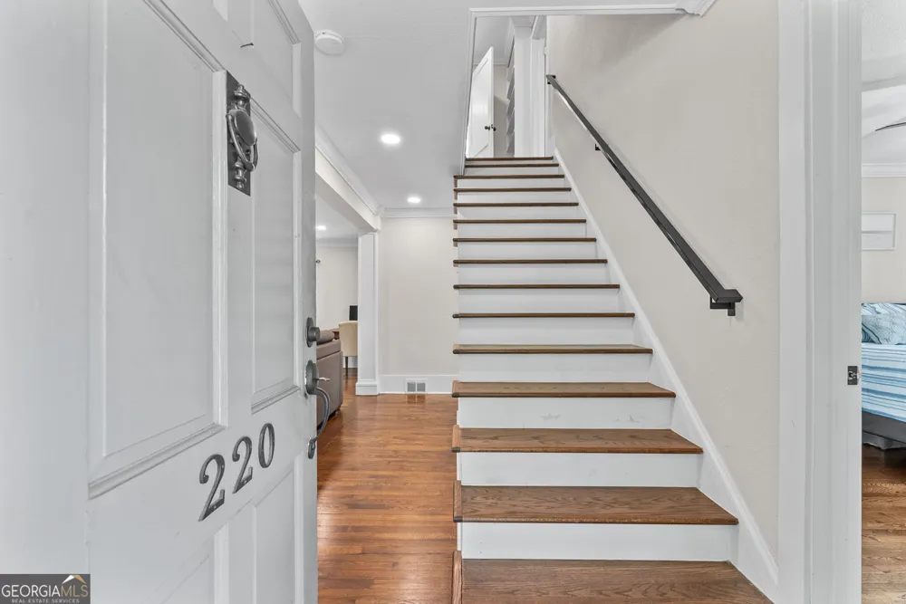220 Plum Nelly RD Athens, GA 30606