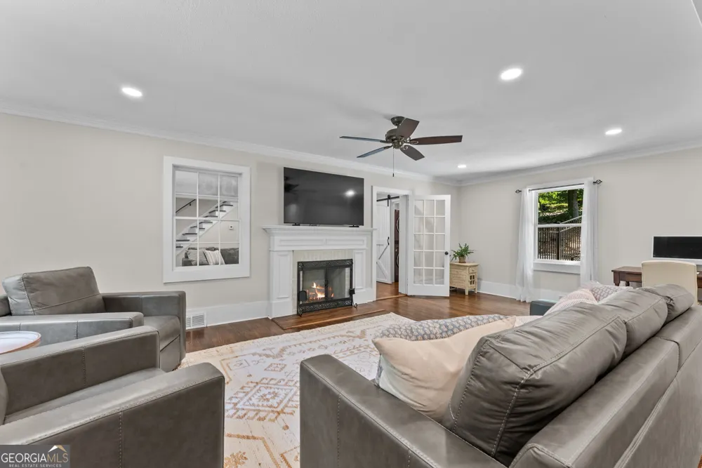 220 Plum Nelly RD Athens, GA 30606