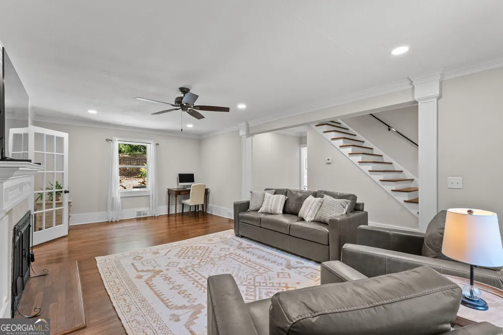 220 Plum Nelly RD Athens, GA 30606