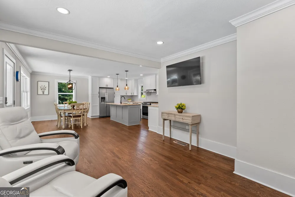 220 Plum Nelly RD Athens, GA 30606