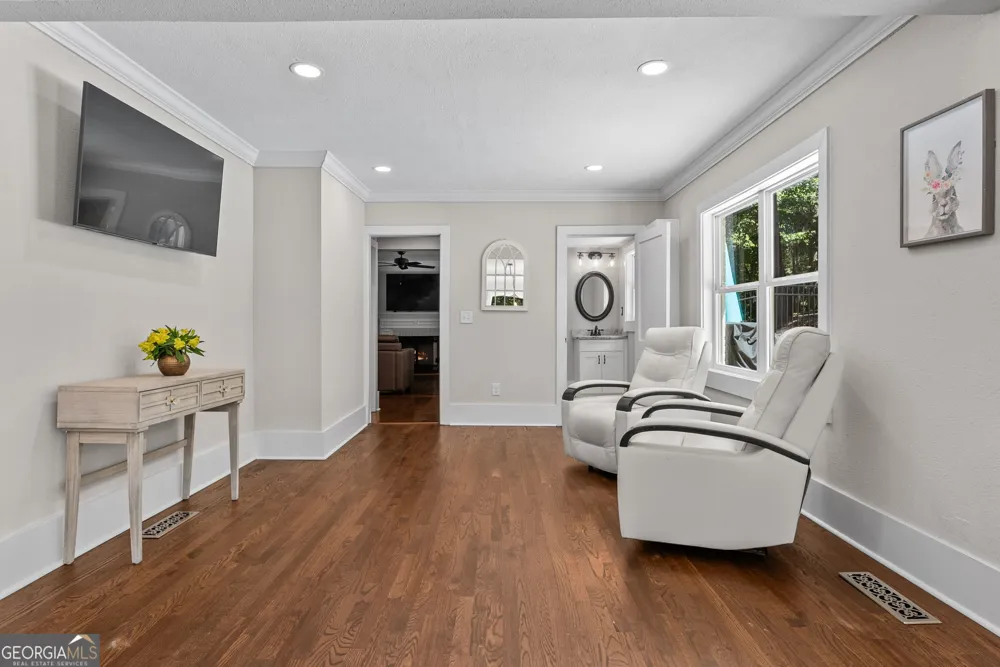 220 Plum Nelly RD Athens, GA 30606