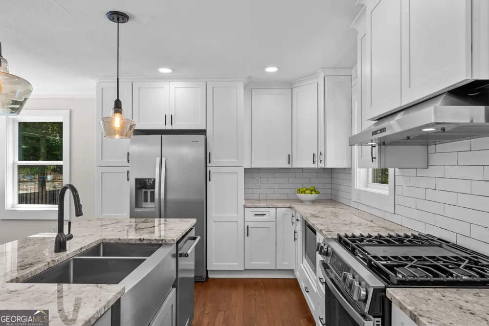 220 Plum Nelly RD Athens, GA 30606