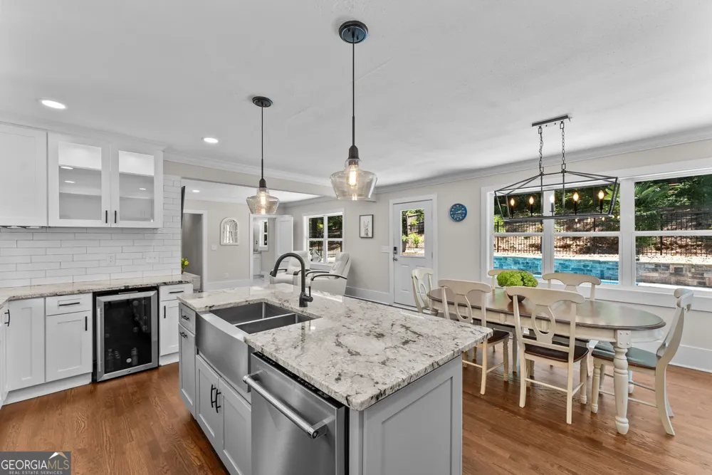 220 Plum Nelly RD Athens, GA 30606