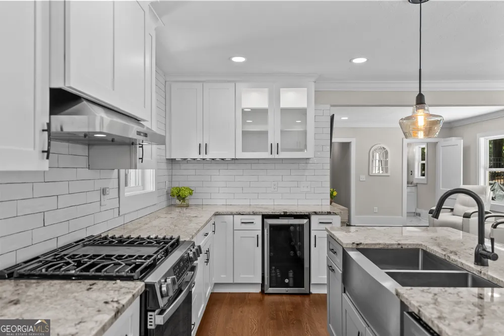 220 Plum Nelly RD Athens, GA 30606