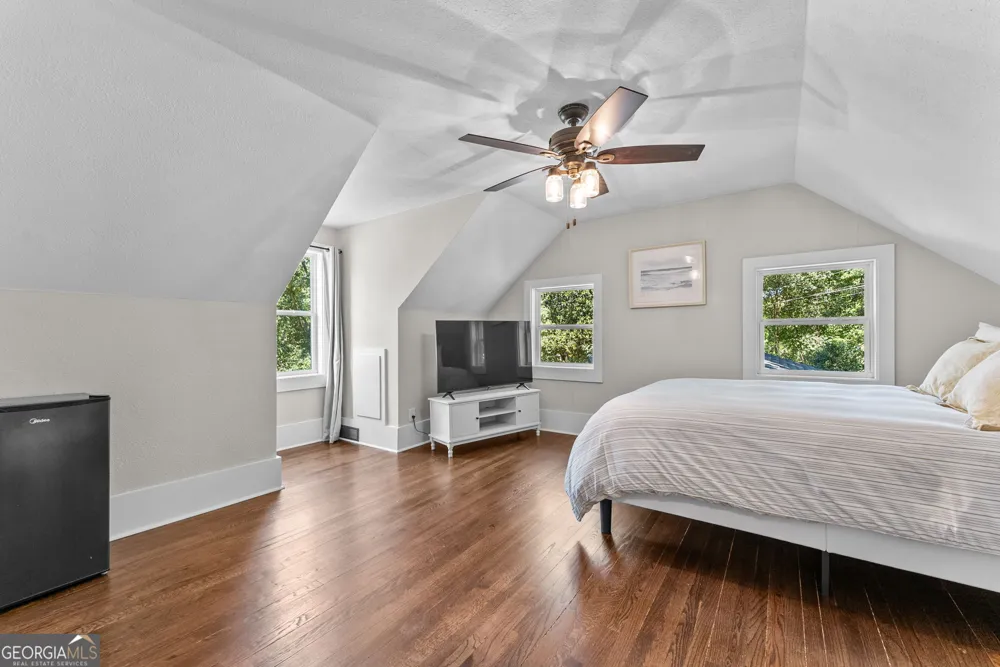 220 Plum Nelly RD Athens, GA 30606