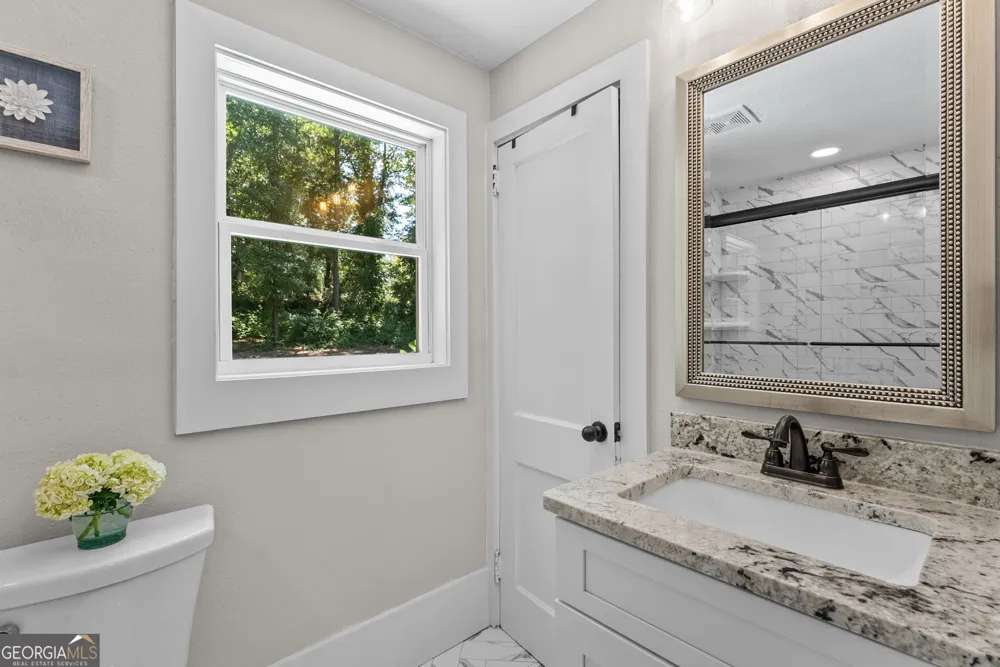 220 Plum Nelly RD Athens, GA 30606