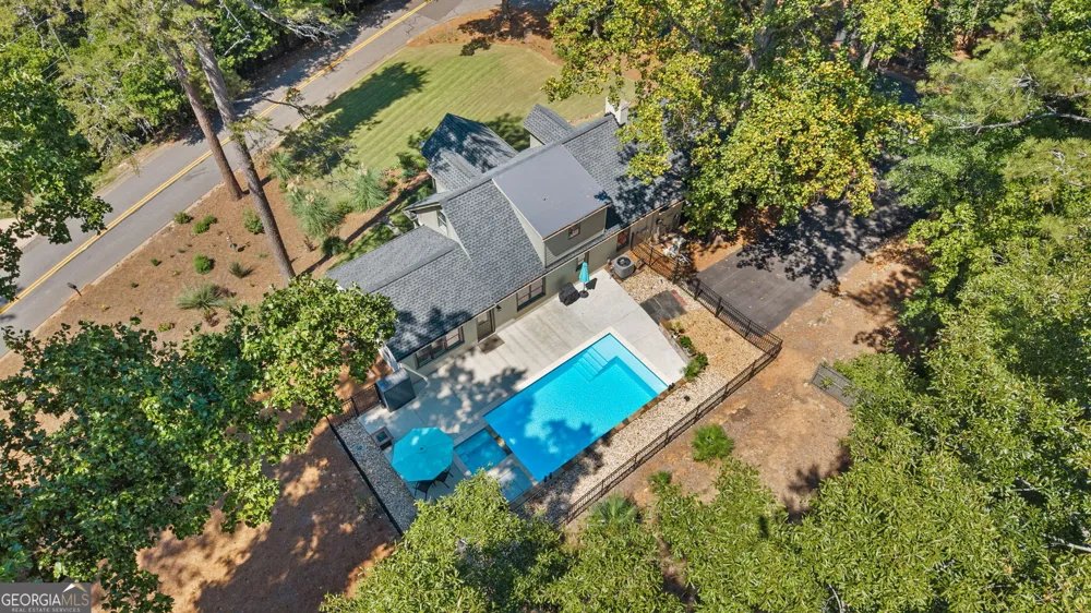 220 Plum Nelly RD Athens, GA 30606